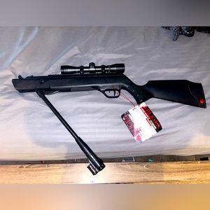 RUGER Hawk elite 2 I bought it for my son. The RUGER never been used not once.